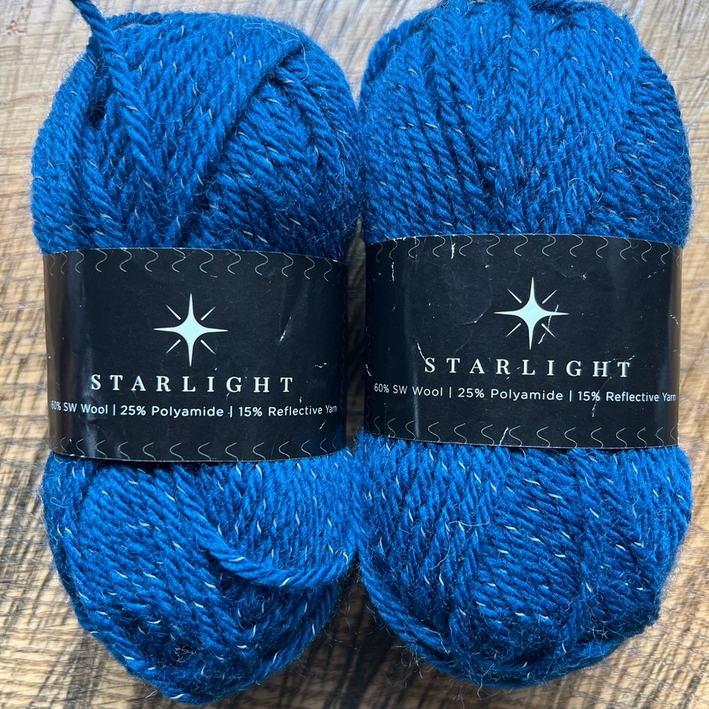 Reflective Wool Blend Yarn - Royal Blue